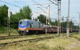 Die Firma Newag in Nowy S�cz baute auf den unverw�stlichen Fahrgestellen der ST44 Loks der Baureihen 311D und Da auf. Die 311D-12 der PCC, sp�ter DB Schenker Rail Polska, heute DB Cargo Polska, ist eine regelspurige Lok dieser Bauart.